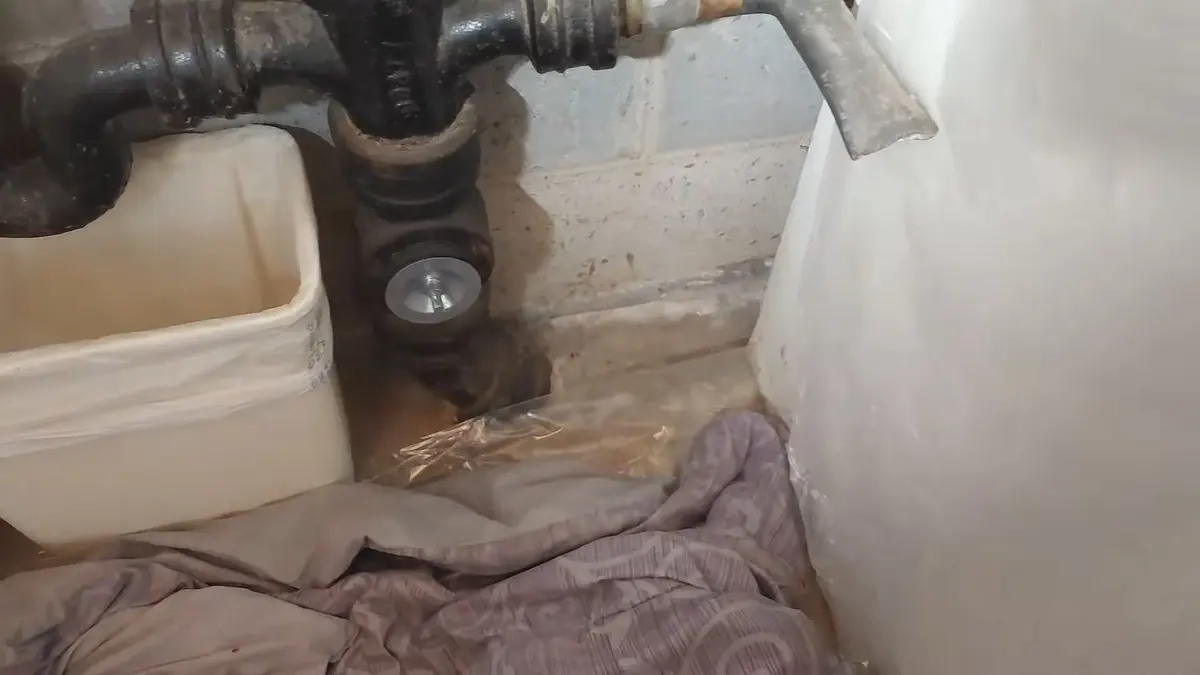 Corroded cast iron pipe and drain replacement work for Why Your Altadena Bungalow's Galvanized Pipes Are Failing Now
